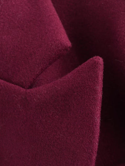 Sophisticated Garment with a Clean Classic Look