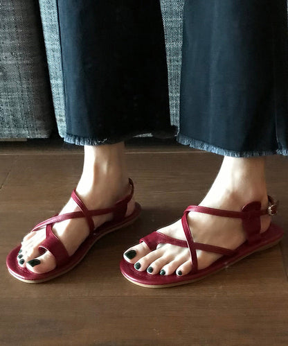 Well Tailored Sandals with a Graceful Silhouette
