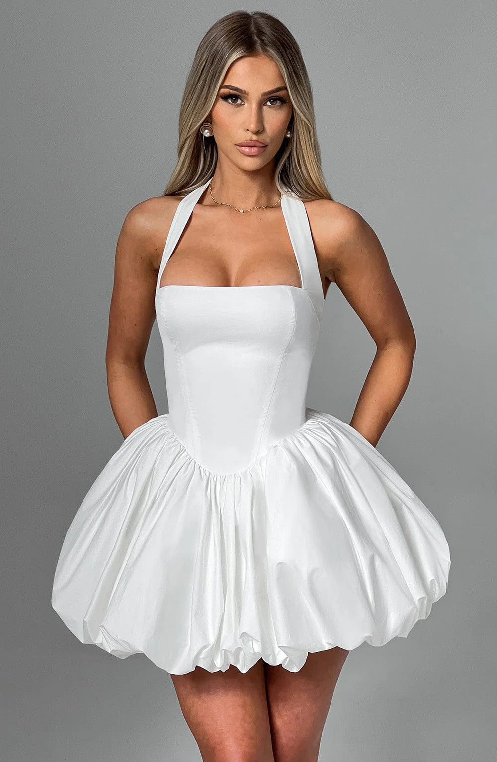 Beautifully Crafted Dress in a Classic Style