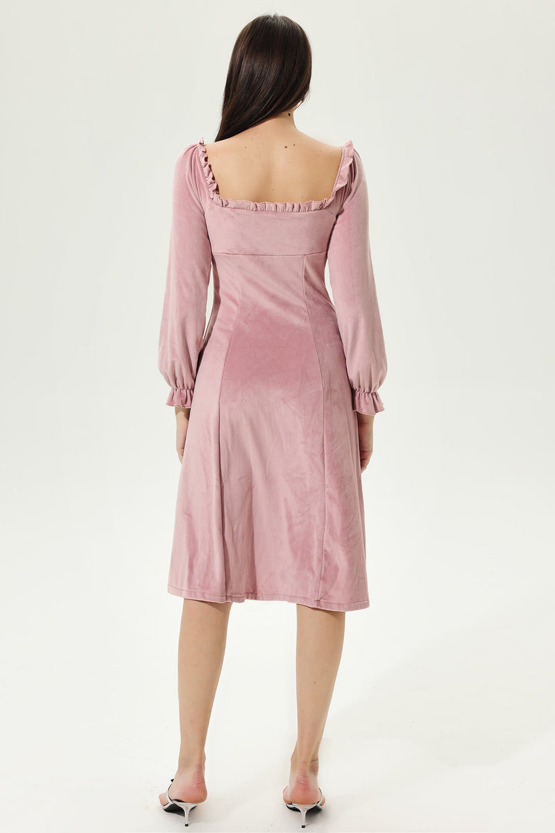 Effortlessly Elegant Dress with a Timeless Design