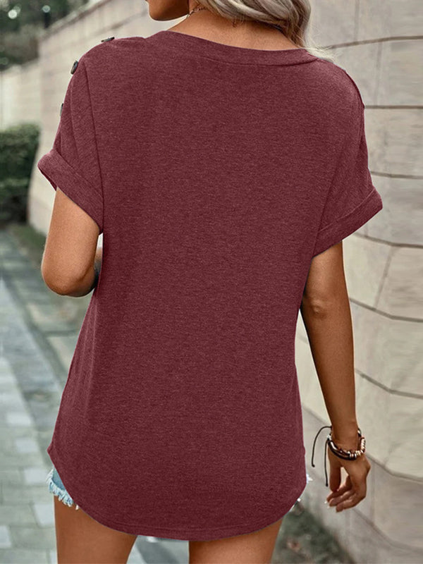 Beautifully Finished T-Shirt in a Timeless Design