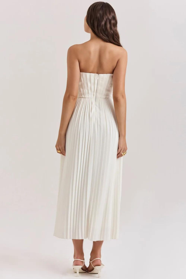 Polished Garment with an Effortless Classic Look