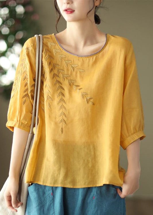 Well Tailored Top with a Graceful Silhouette