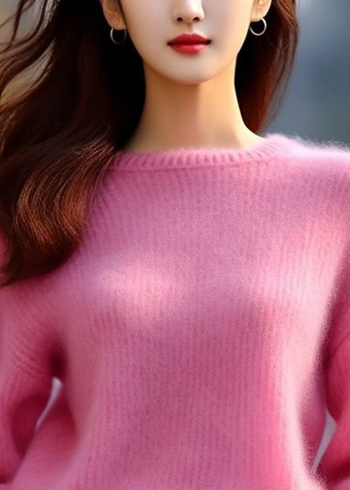 Well Tailored Sweater with a Graceful Silhouette