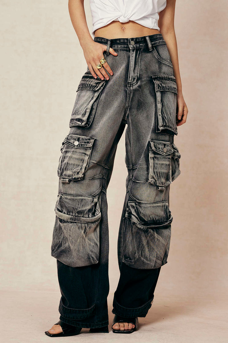 Well Tailored Pants with a Graceful Silhouette
