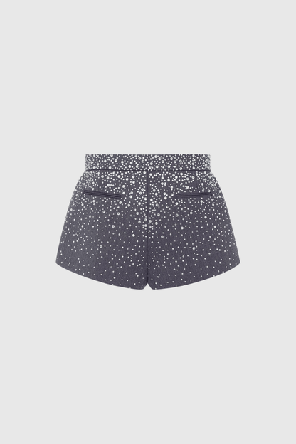 Well Tailored Garment with a Graceful Silhouette