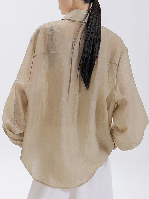 Sophisticated Blouse with a Clean Classic Look
