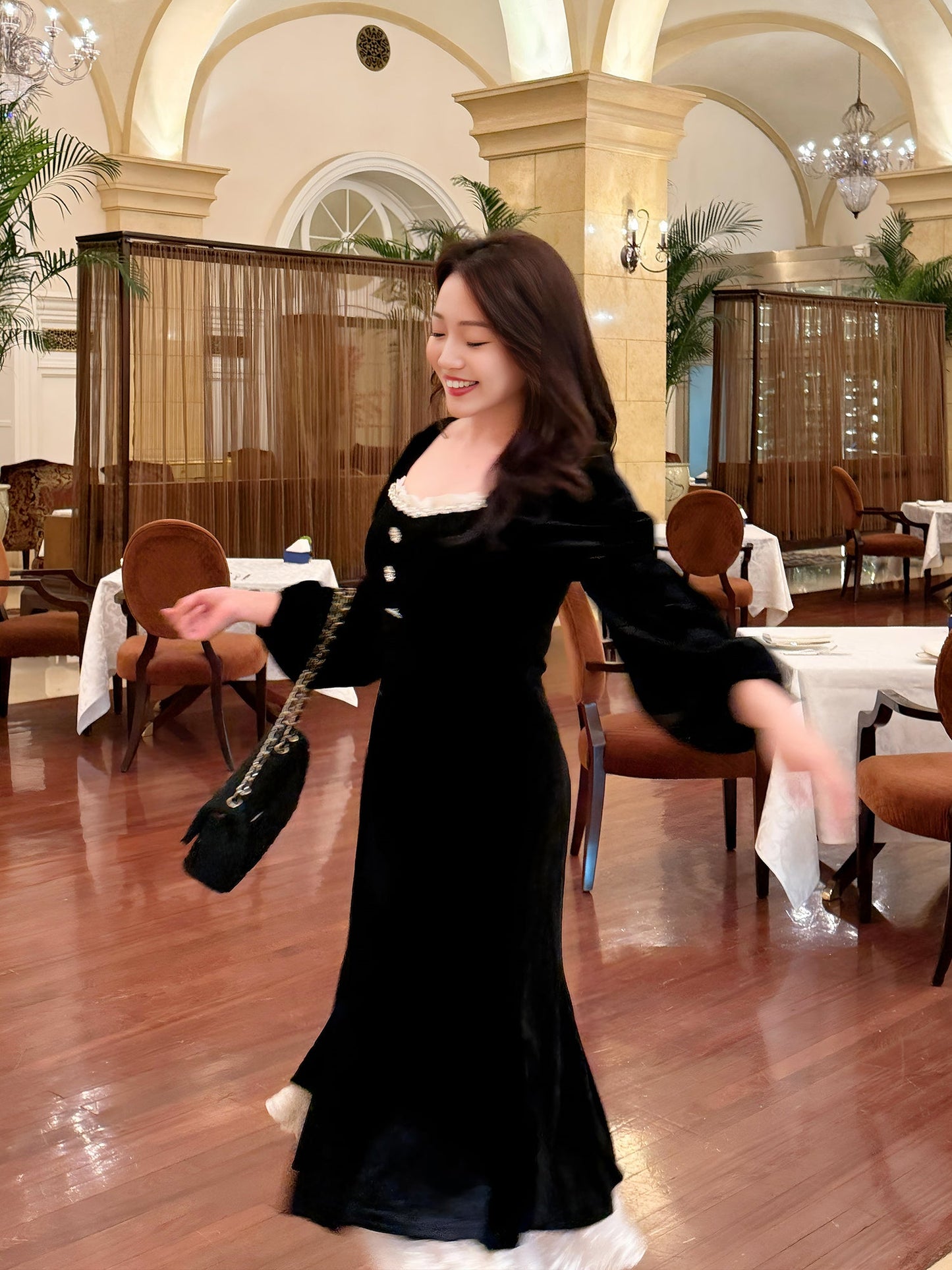 Beautifully Crafted Dress in a Classic Style