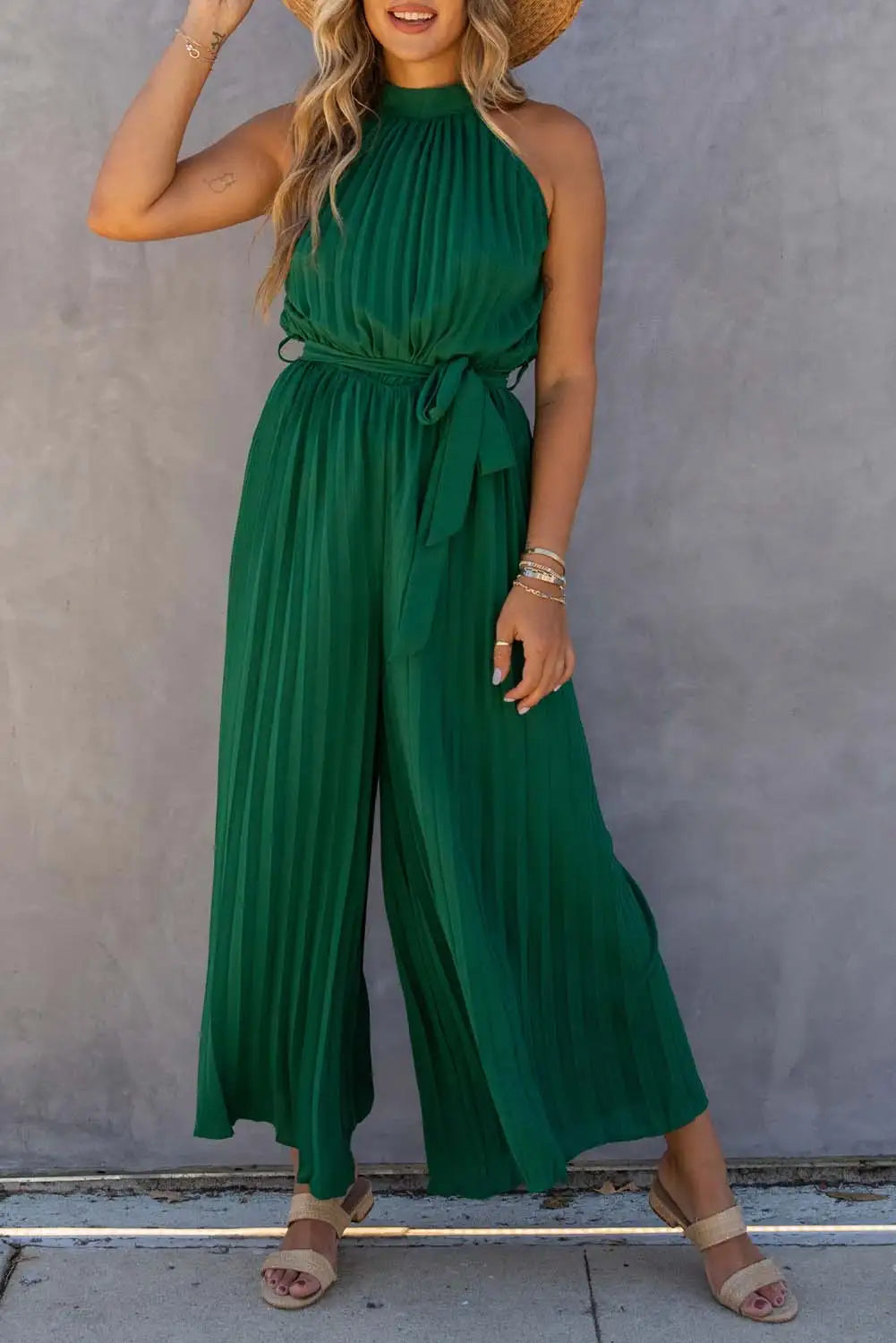 Sophisticated Garment with a Clean Classic Look