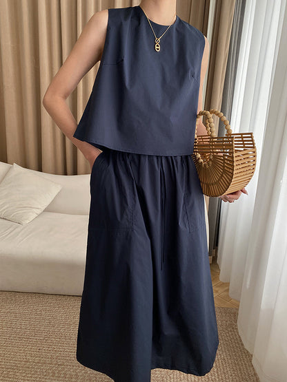 Effortlessly Elegant Garment with a Timeless Design