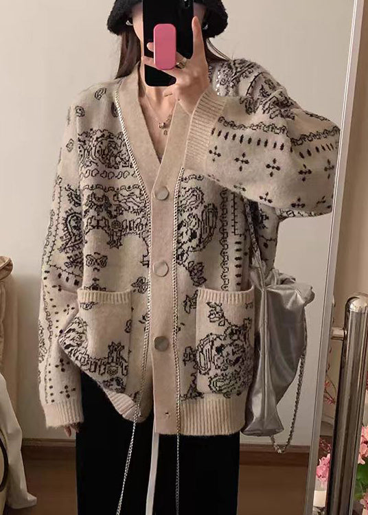 Elegantly Styled Cardigan for Everyday Wear