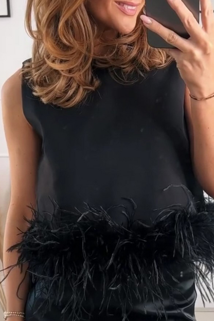 Well Tailored Top with a Graceful Silhouette