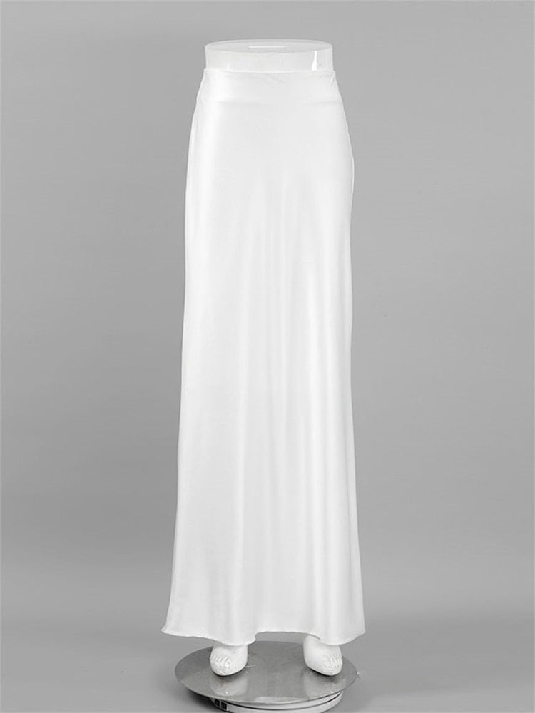 Sophisticated Garment with a Clean Classic Look