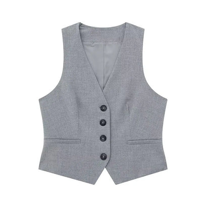Sophisticated Garment with a Clean Classic Look