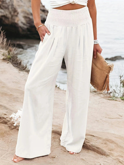 Well Tailored Trousers with a Graceful Silhouette