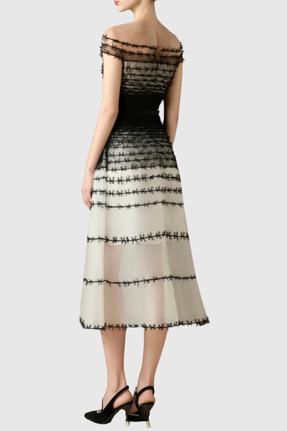 Well Tailored Dress with a Graceful Silhouette