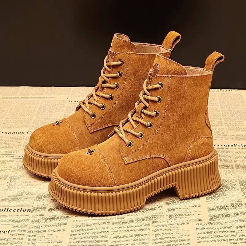 Classic Vintage Boots with a Flattering Fit