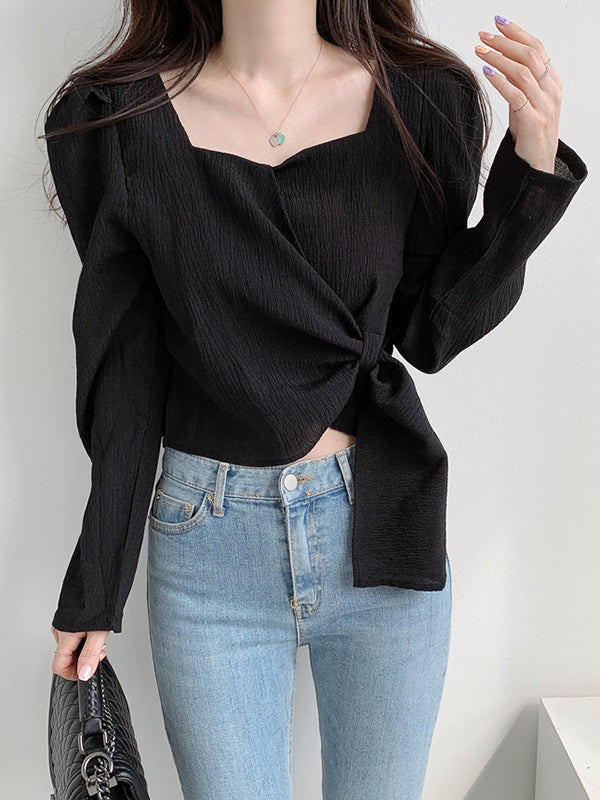 Beautifully Crafted Blouse in a Classic Style