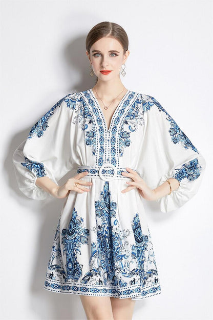 Classic Vintage Dress with a Flattering Fit