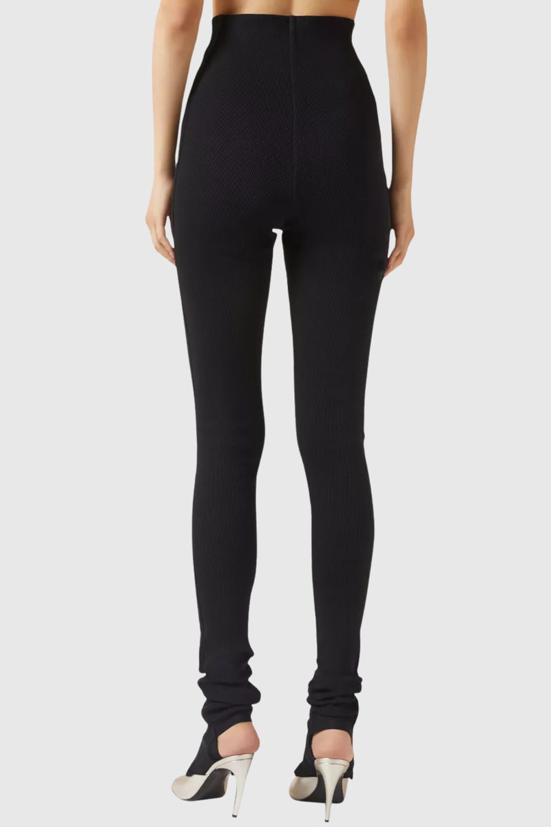 Sophisticated Trousers with a Clean Classic Look
