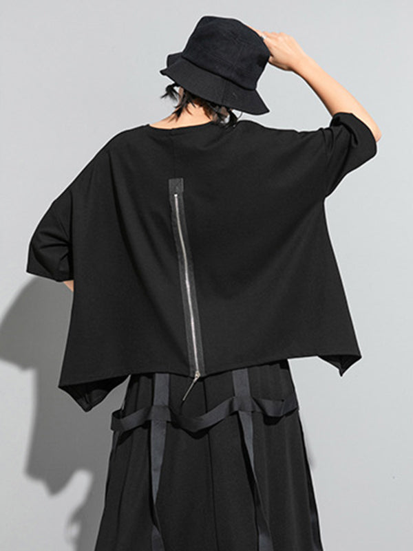 Effortlessly Elegant T-Shirt with a Timeless Design