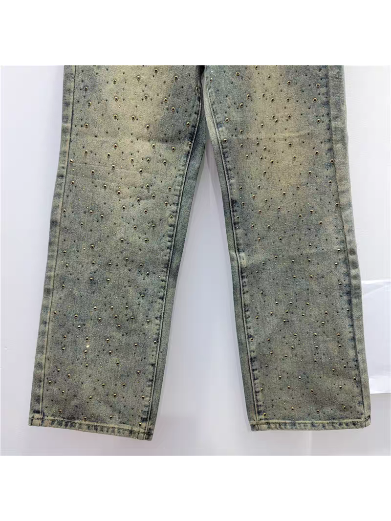 Beautifully Crafted Pants in a Classic Style