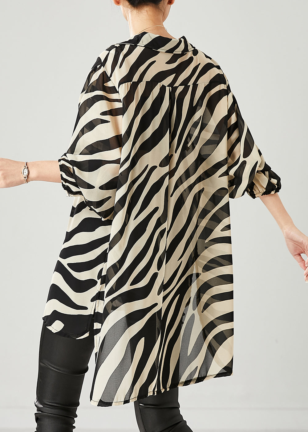 Polished Top with an Effortless Classic Look