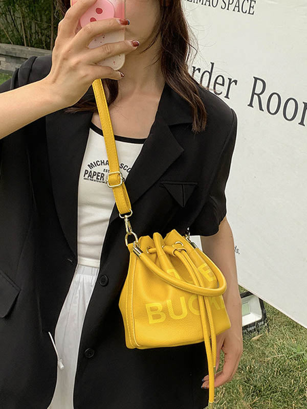 Effortlessly Elegant Bag with a Timeless Design