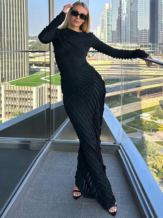 Effortlessly Elegant Dress with a Timeless Design