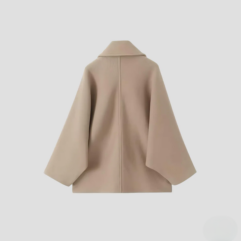 Elegantly Styled Jacket for Everyday Wear