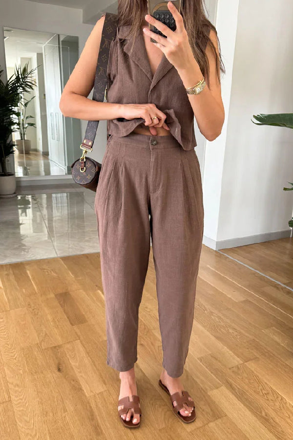 Sophisticated Pants with a Clean Classic Look