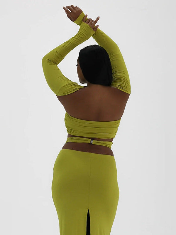 Well Tailored Top with a Graceful Silhouette