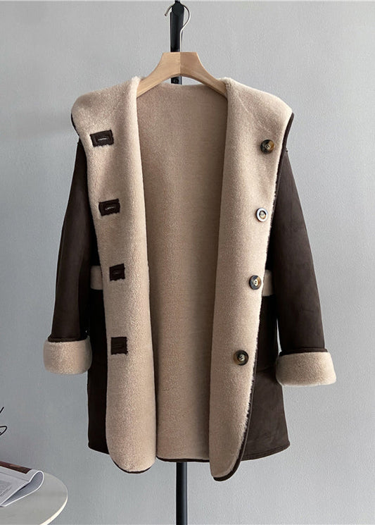 Sophisticated Coat with a Clean Classic Look