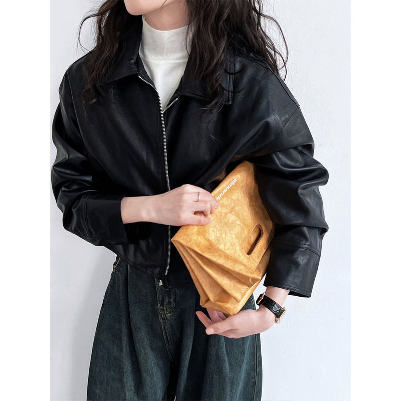 Effortlessly Elegant Jacket with a Timeless Design