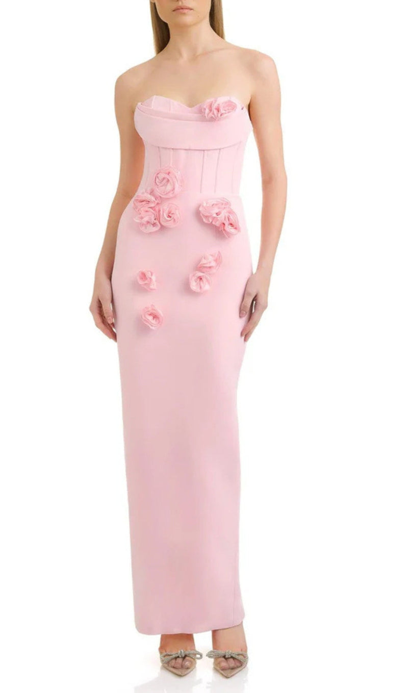 Beautifully Crafted Dress in a Classic Style