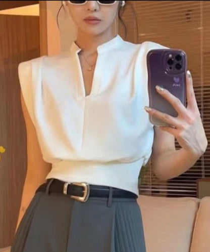 Classic Vintage & Enduringly Stylish Blouse