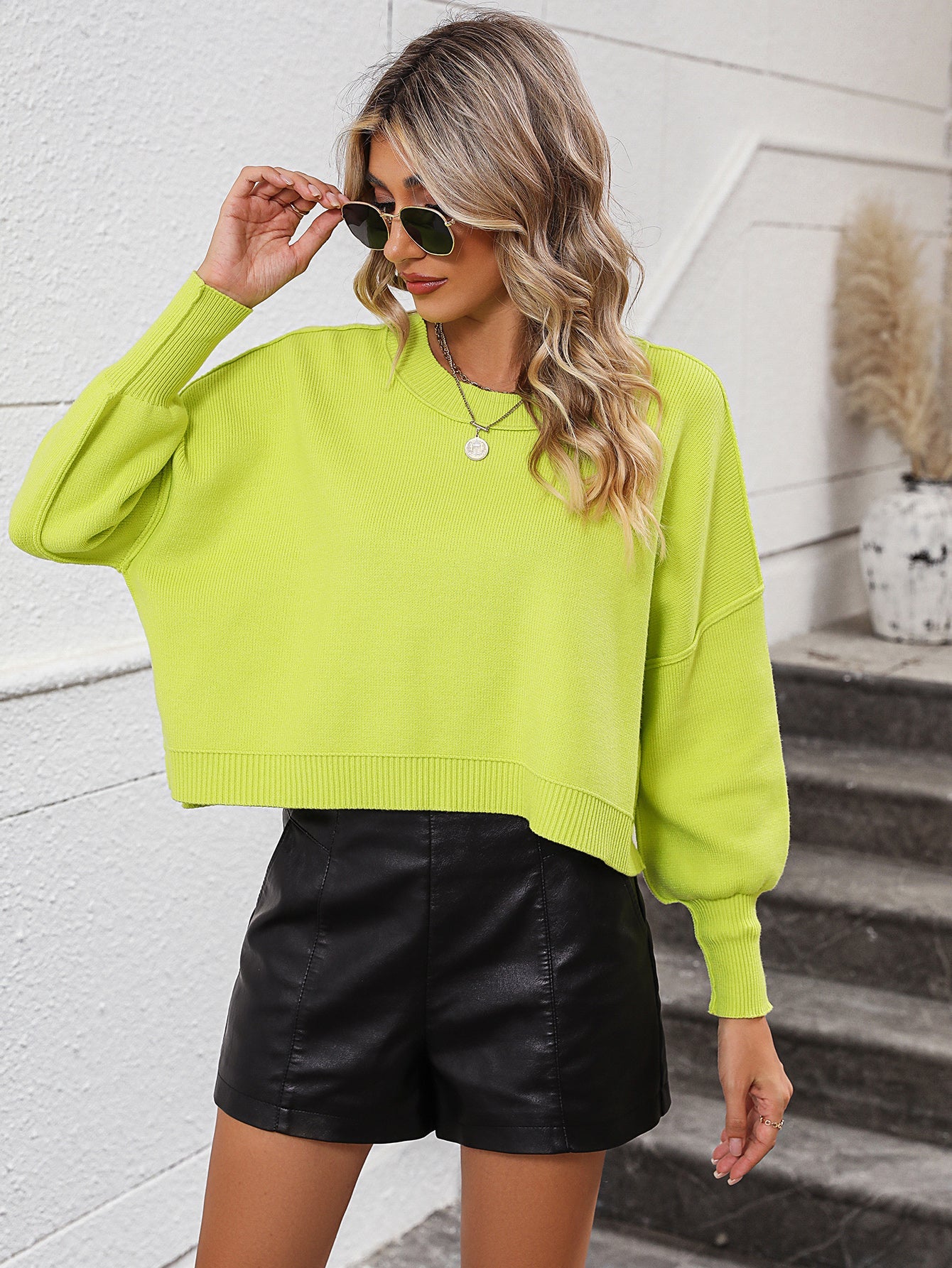 Beautifully Finished Pullover in a Timeless Design