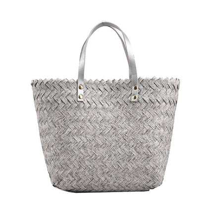 Sophisticated Bag with a Clean Classic Look