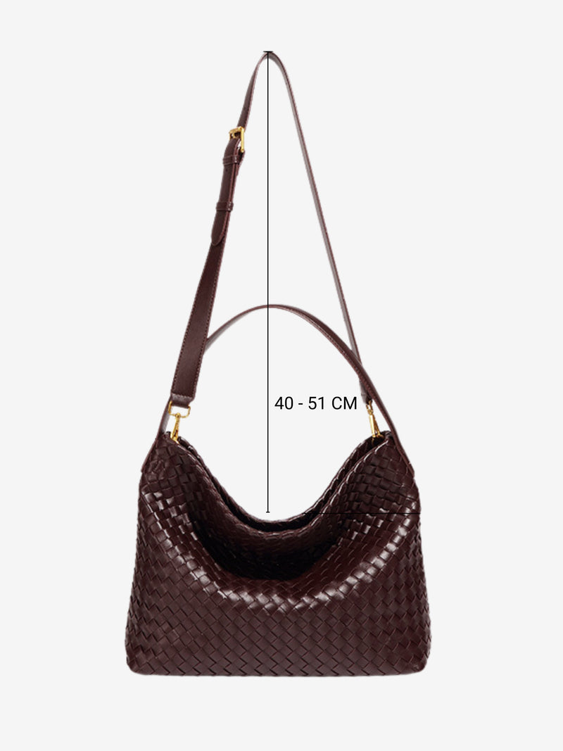 Beautifully Finished Bag in a Timeless Design