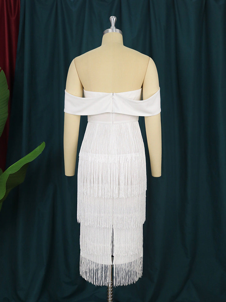 Beautifully Finished Dress in a Timeless Design