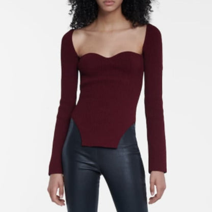 Well Tailored Top with a Graceful Silhouette