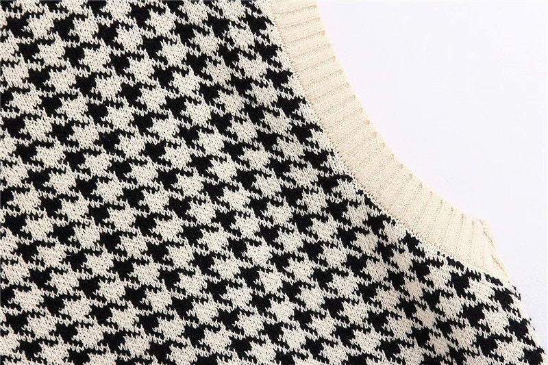 Beautifully Finished Coat in a Timeless Design
