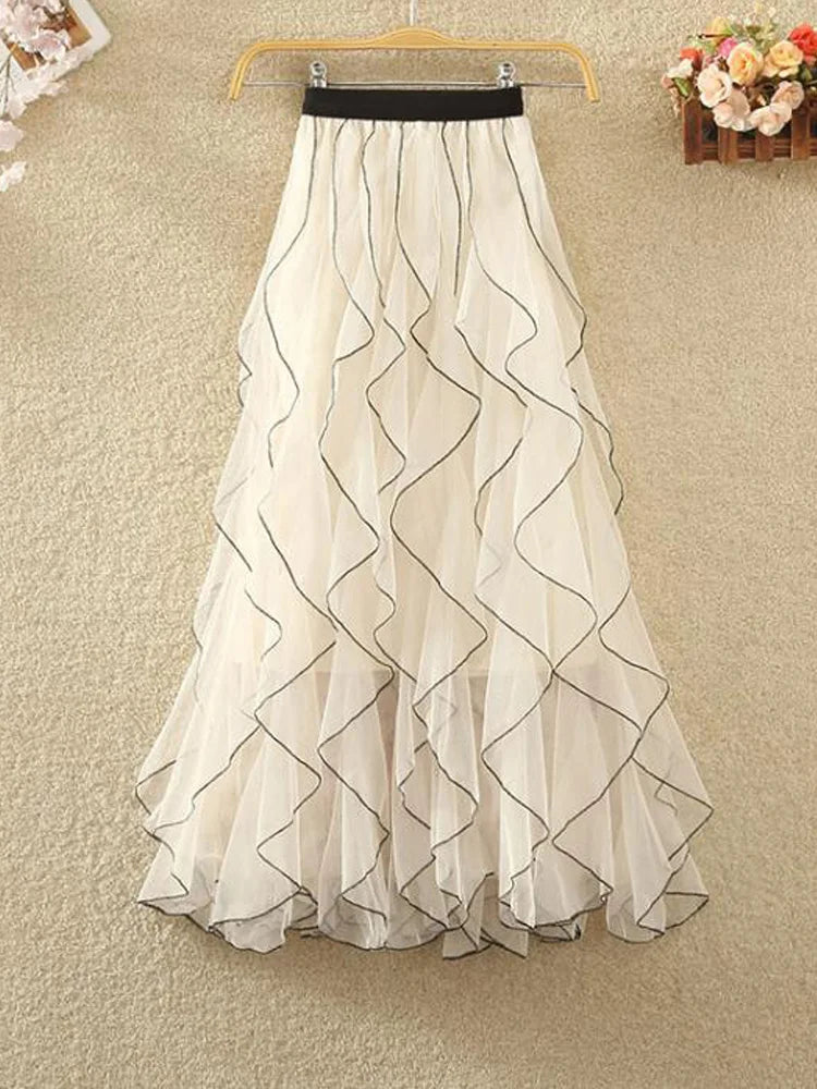 Well Tailored Garment with a Graceful Silhouette