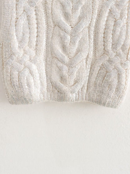 Beautifully Crafted Sweater in a Classic Style