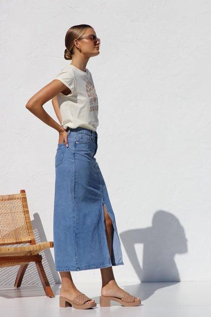 Sophisticated Garment with a Clean Classic Look