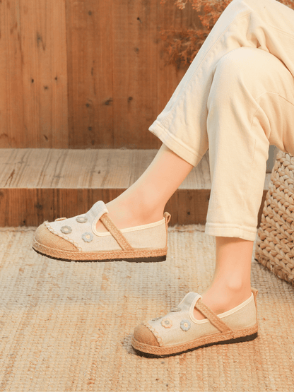 Sophisticated Garment with a Clean Classic Look