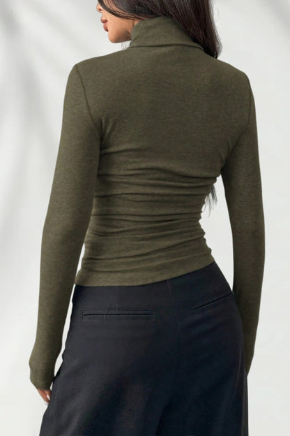 Beautifully Finished Top in a Timeless Design