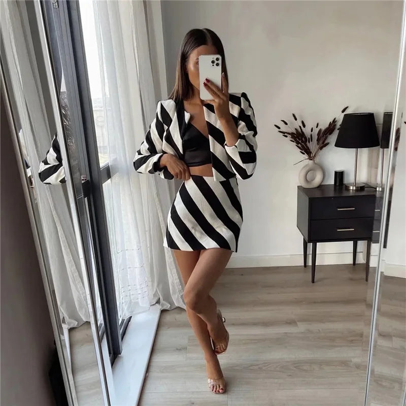 Gracefully Styled Garment for Any Occasion