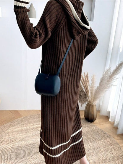 Classic Vintage Sweater with a Flattering Fit