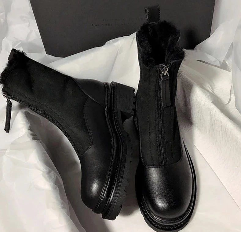 Well Tailored Boots with a Graceful Silhouette